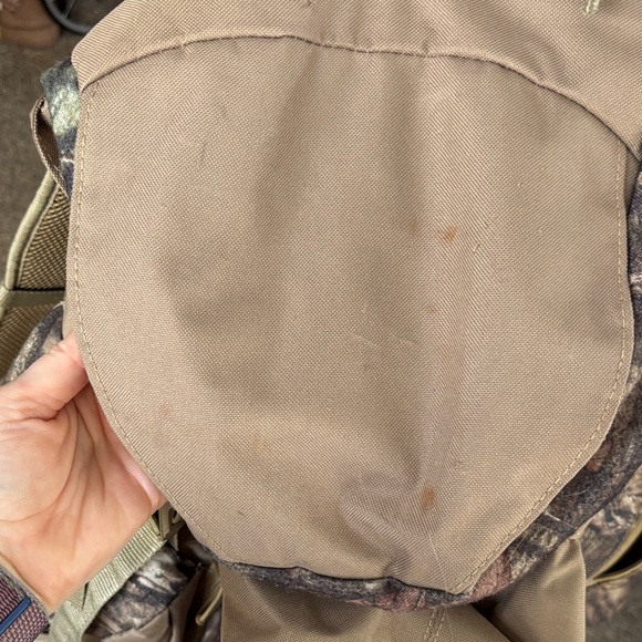 Fieldline Pro Series
Camo Outdoor Backpack - Picture 5 of 8